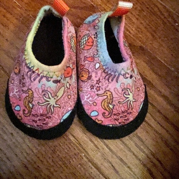 Bottom Of The Sea Print Water Shoes EU 15/16 US 1 - Picture 3 of 6